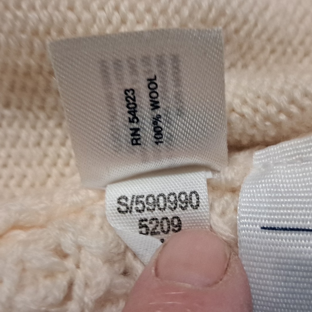 B64 GAP Cream Knit Cardigan Sz Sm Soft Wool Ribbed Hems Button Collar Pokets - Picture 11 of 11
